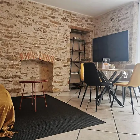 Centre Charmant 3 Pieces 2ch Avec Parking Vannes